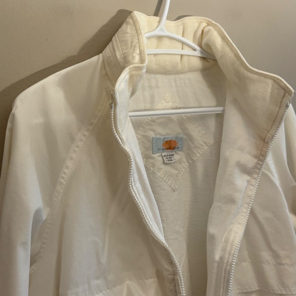 Vintage Coral Bay Ivory Wind Break Jacket w Hidden Hood - Picture 4 of 14